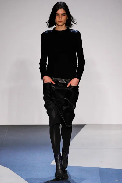 Look 18